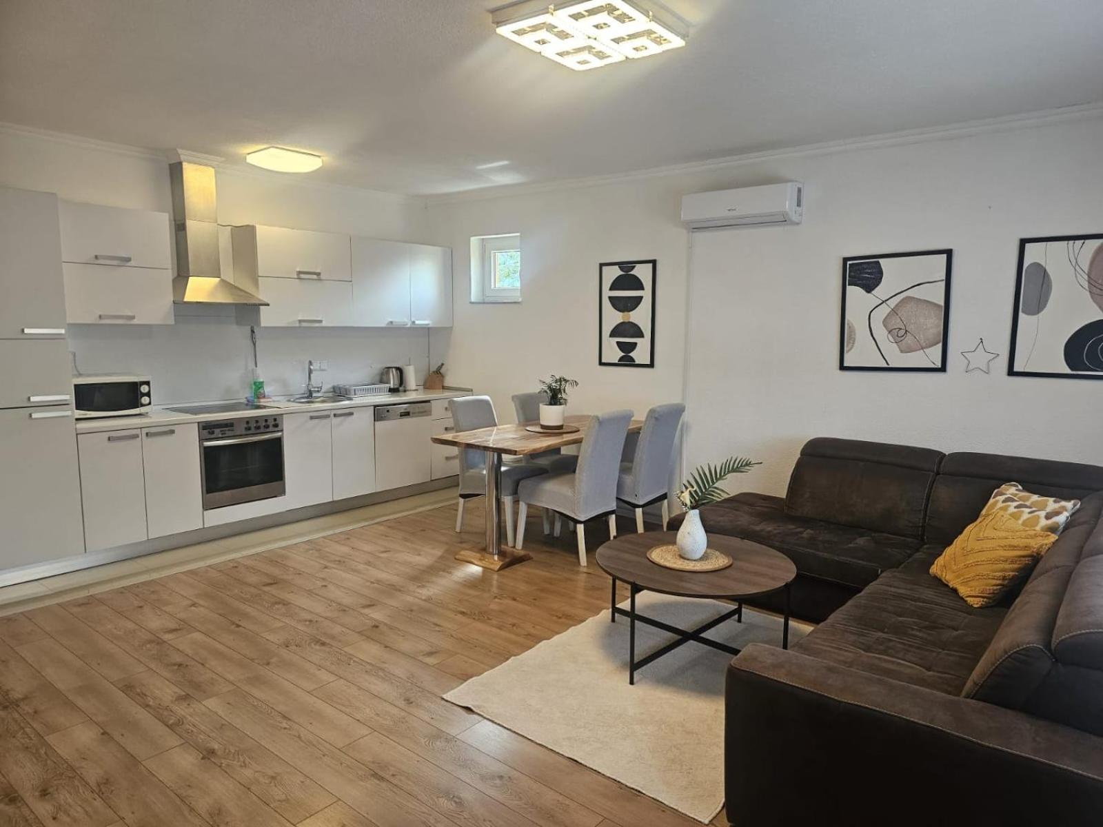 Elite Apartment Jasmina Bihać Exteriör bild